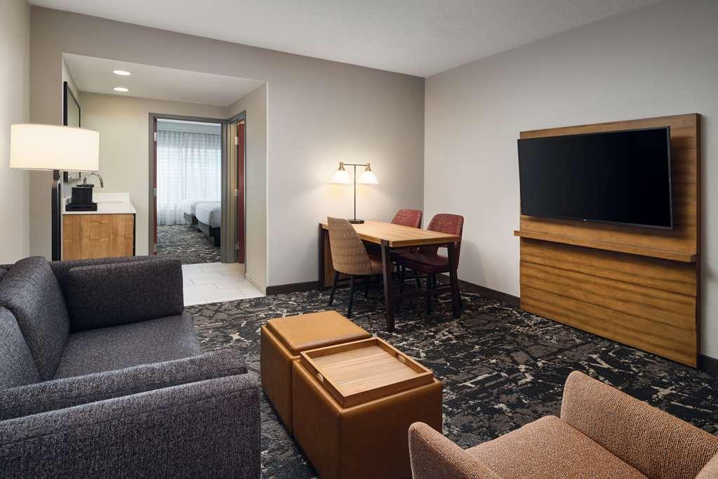 Embassy Suites By Hilton Hampton Convention Center Kamer foto